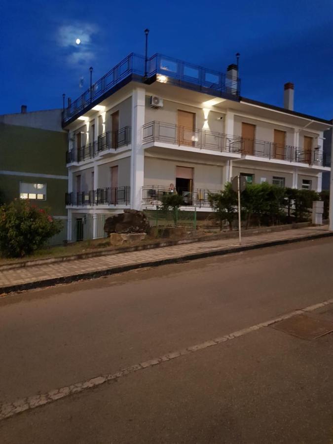 Bed and Breakfast La Casa In Piazza Apice Екстер'єр фото
